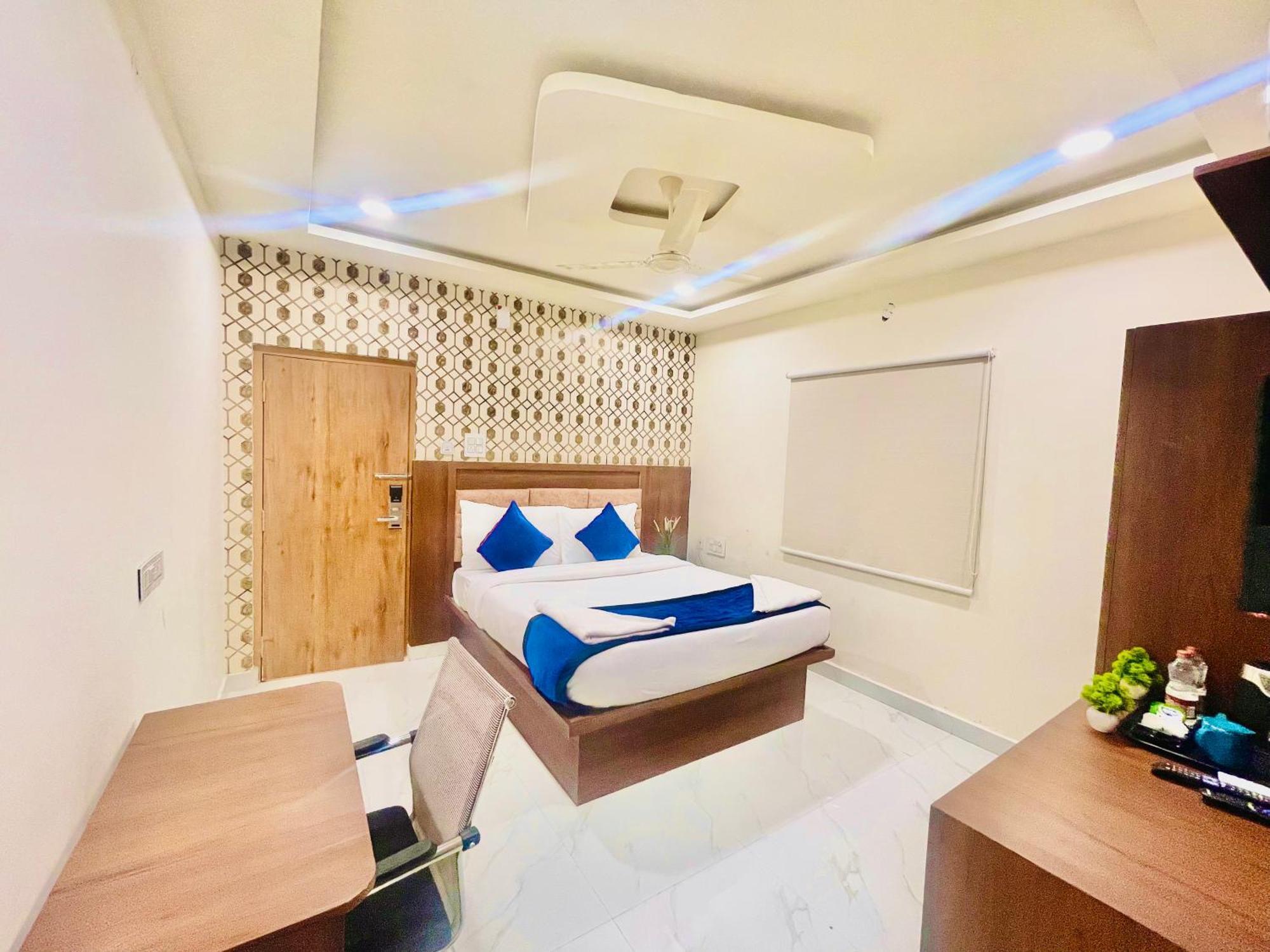 Hotel Eagle Grand Hyderabad Airport Zone Shamshabad Exterior photo
