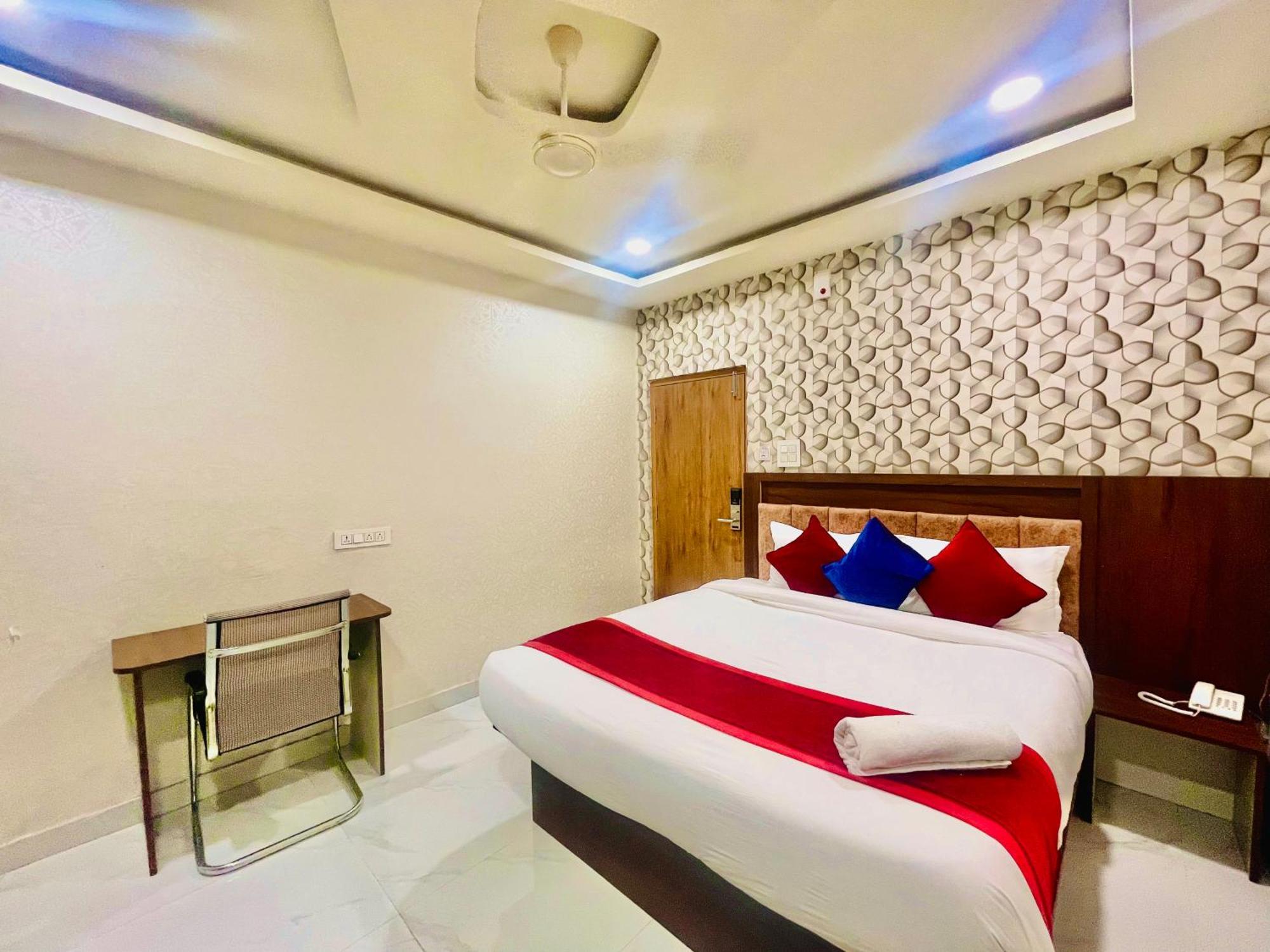 Hotel Eagle Grand Hyderabad Airport Zone Shamshabad Exterior photo