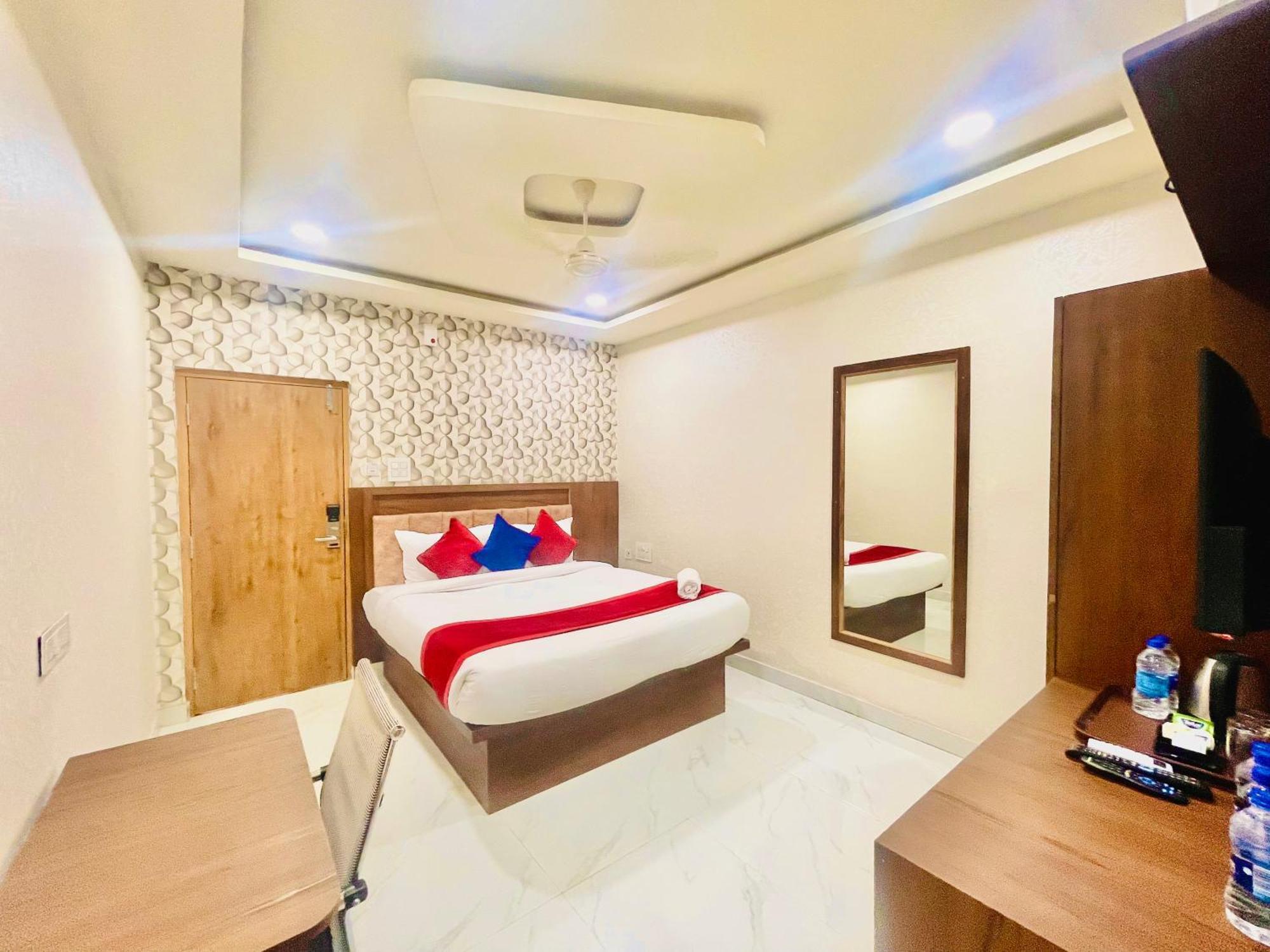 Hotel Eagle Grand Hyderabad Airport Zone Shamshabad Exterior photo